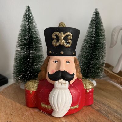 Diótörő mellszobor